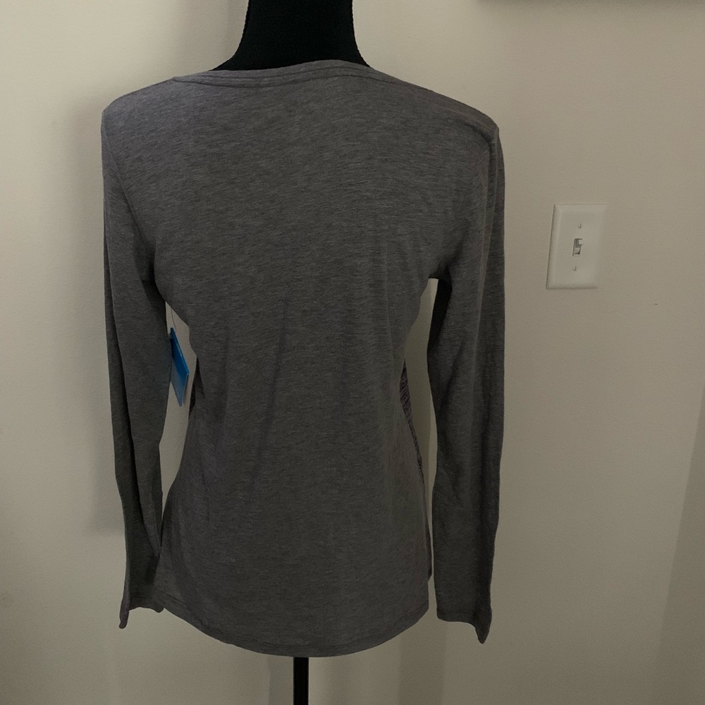 Columbia Gray Long Sleeve Women’s Shirt - Picture 3 of 3